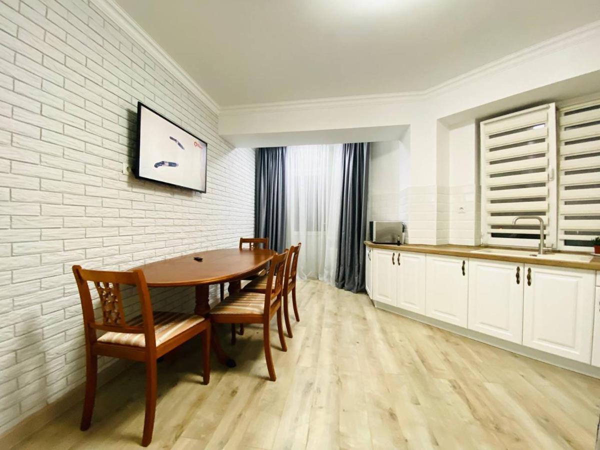 Central Eco View Apartment Chisinau Exterior photo